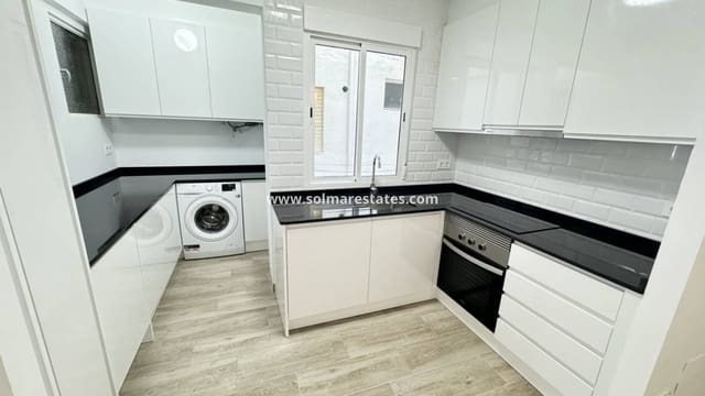 3 slaapkamer Appartement te koop in Puerto Deportivo, Torrevieja - € 144.995 (Ref: 9421555)