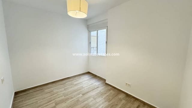 3 slaapkamer Appartement te koop in Puerto Deportivo, Torrevieja - € 144.995 (Ref: 9421555)