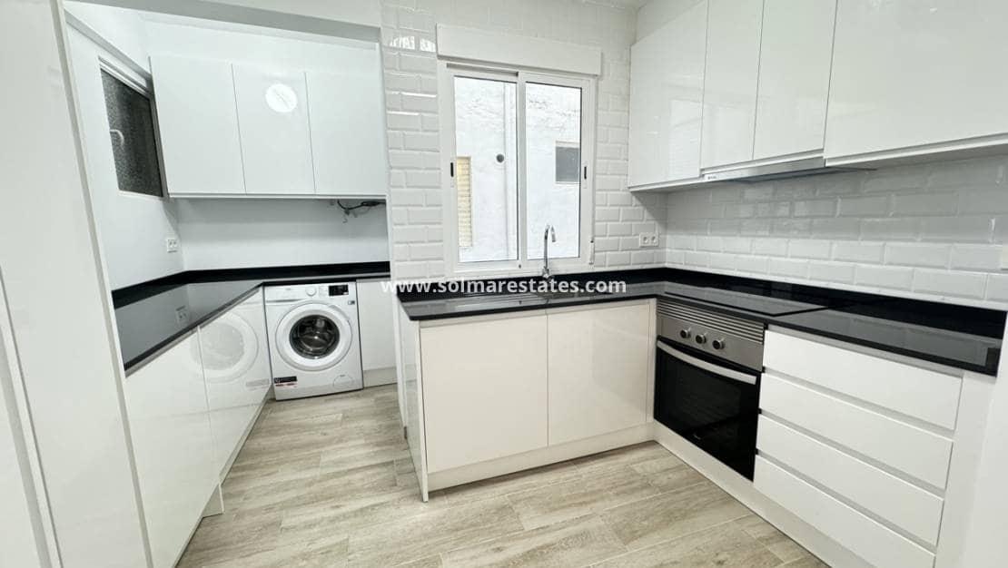 3 makuuhuone Huoneisto myytävänä paikassa Torrevieja - 144 995 € (Ref: 9421555)