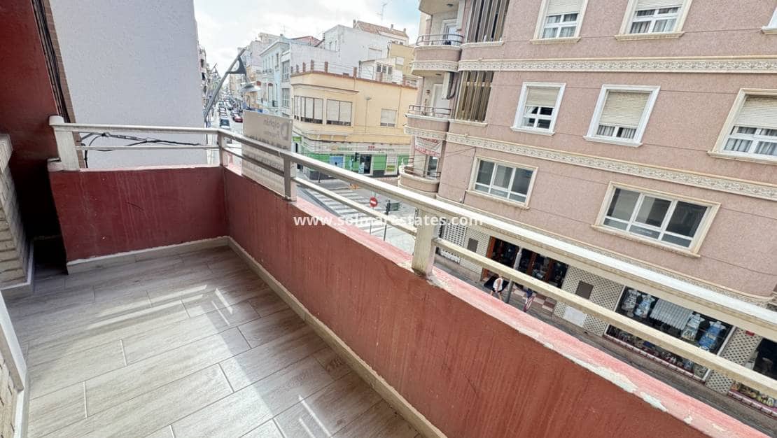 3 makuuhuone Huoneisto myytävänä paikassa Torrevieja - 144 995 € (Ref: 9421555)