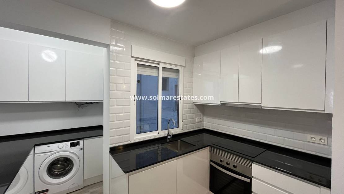 3 makuuhuone Huoneisto myytävänä paikassa Torrevieja - 144 995 € (Ref: 9421555)