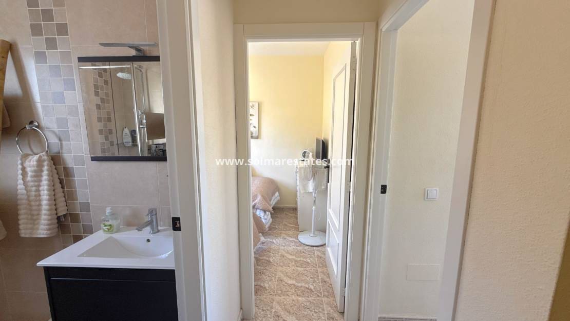 2 slaapkamer Huis te koop in La Zenia met zwembad - € 209.950 (Ref: 9426210)