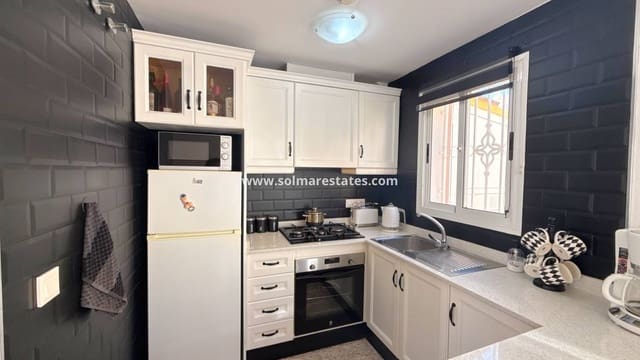 2 sypialnia Dom na sprzedaż w La Zenia, Orihuela z basenem - 209 950 € (Ref: 9426210)