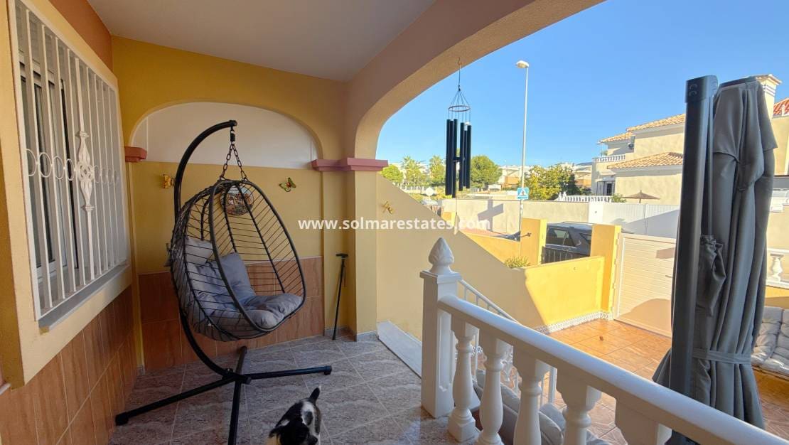 2 slaapkamer Huis te koop in La Zenia met zwembad - € 209.950 (Ref: 9426210)