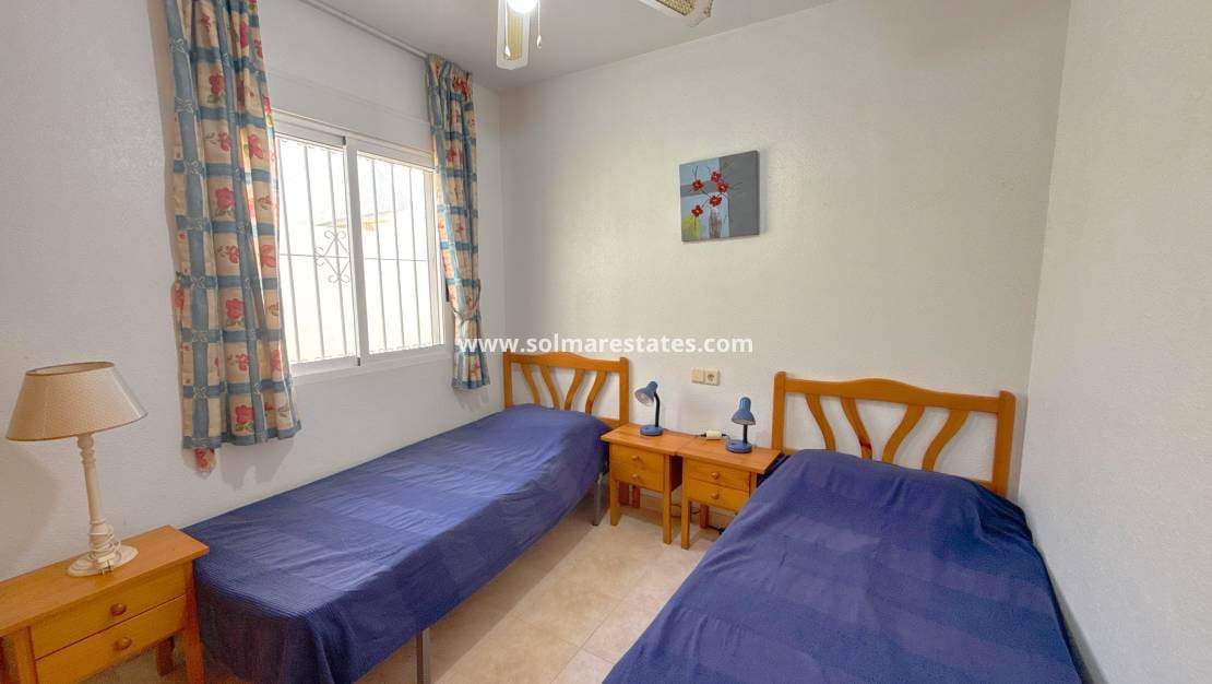 2 sypialnia Apartament na sprzedaż w La Zenia z basenem - 169 950 € (Ref: 9426211)