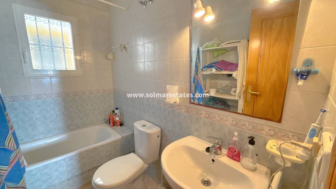 2 sypialnia Apartament na sprzedaż w La Zenia z basenem - 169 950 € (Ref: 9426211)