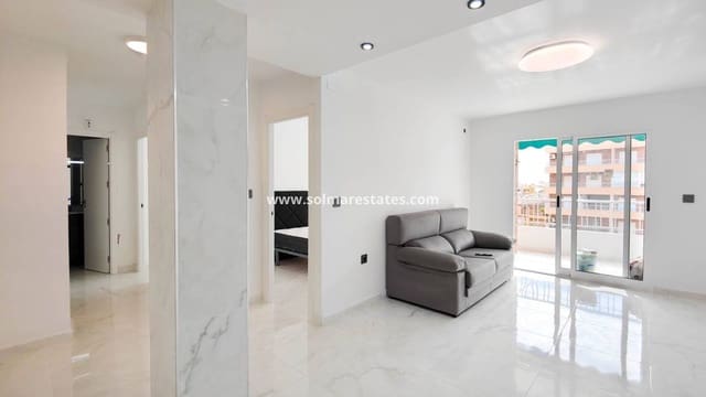 2 slaapkamer Appartement te koop in Punta Prima, Torrevieja met zwembad - € 179.500 (Ref: 9426212)