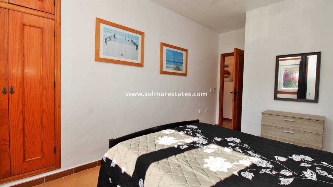 2 slaapkamer Appartement te koop in Villamartin met zwembad - € 169.000 (Ref: 9426379)