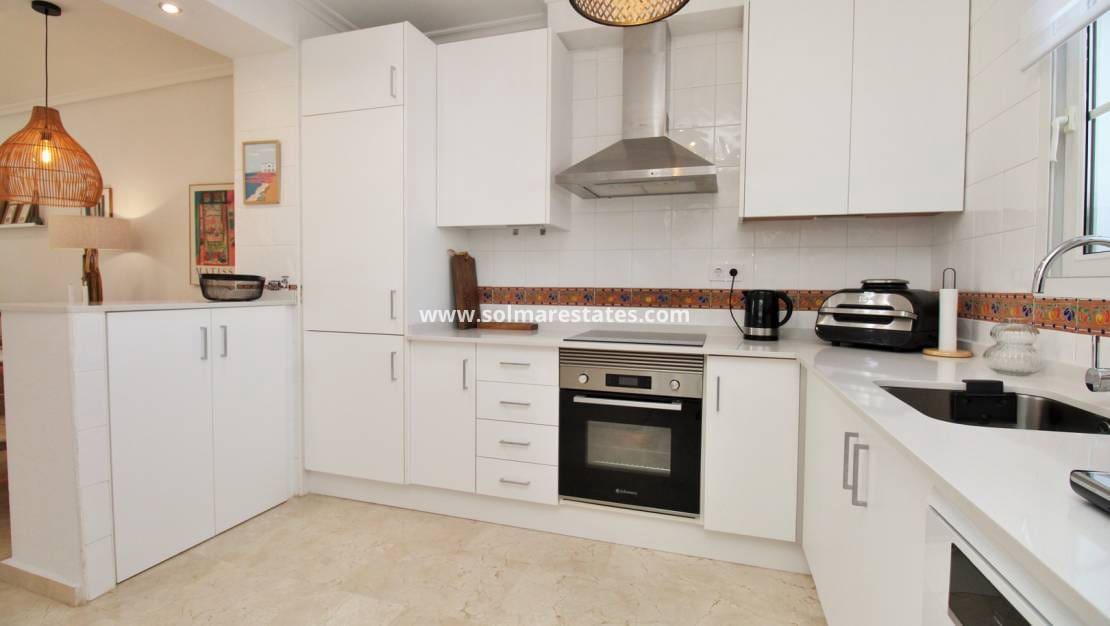 2 slaapkamer Huis te koop in Villamartin met zwembad - € 244.990 (Ref: 9426380)