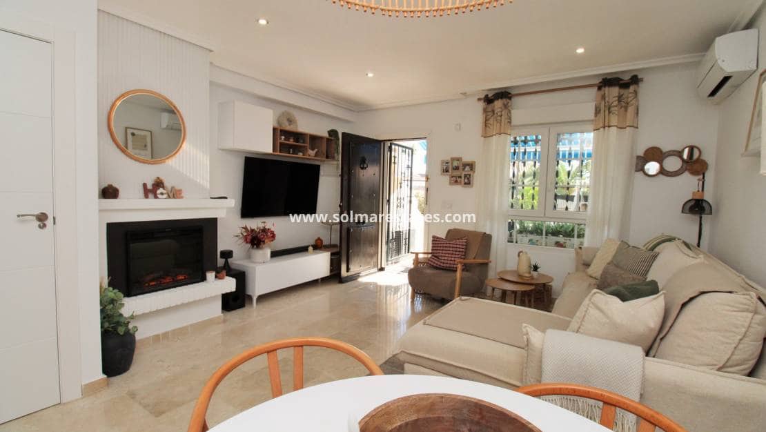 2 slaapkamer Huis te koop in Villamartin met zwembad - € 244.990 (Ref: 9426380)