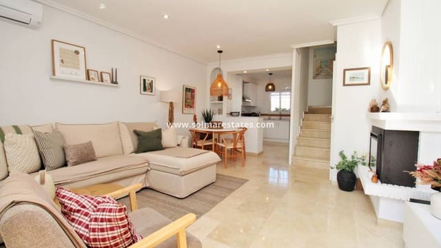 Casa de 2 habitaciones en Villamartin, Orihuela en venta con piscina - 244.990 € (Ref: 9426380)