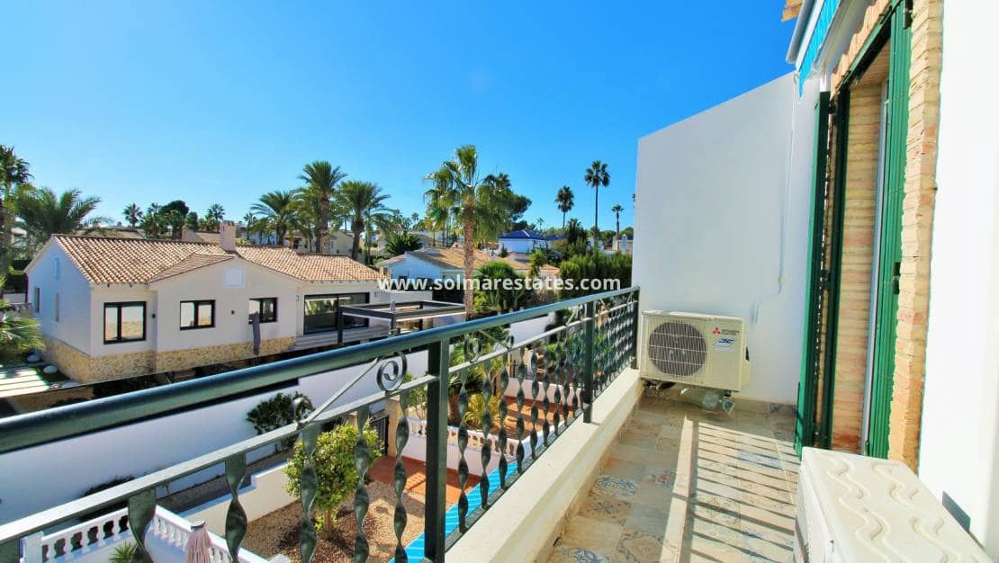 2 slaapkamer Huis te koop in Villamartin met zwembad - € 244.990 (Ref: 9426380)