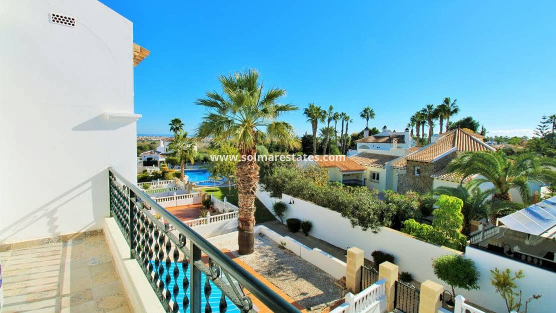 2 slaapkamer Huis te koop in Villamartin met zwembad - € 244.990 (Ref: 9426380)