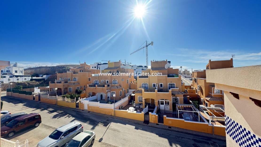 2 bedroom Apartment for sale in Los Altos with pool - € 179,995 (Ref: 9426381)