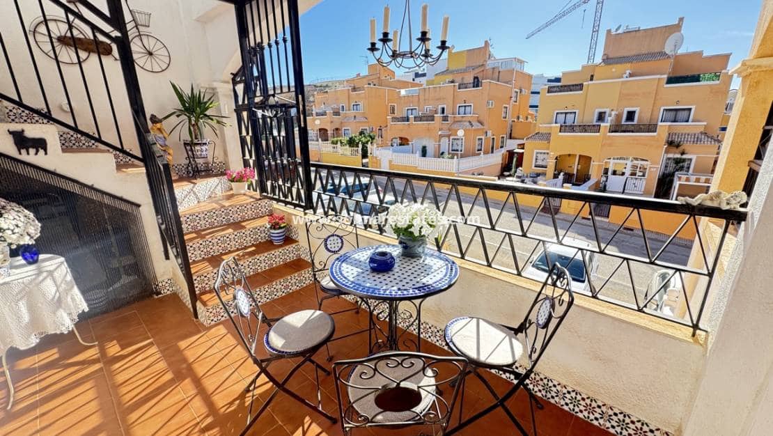 2 bedroom Apartment for sale in Los Altos with pool - € 179,995 (Ref: 9426381)