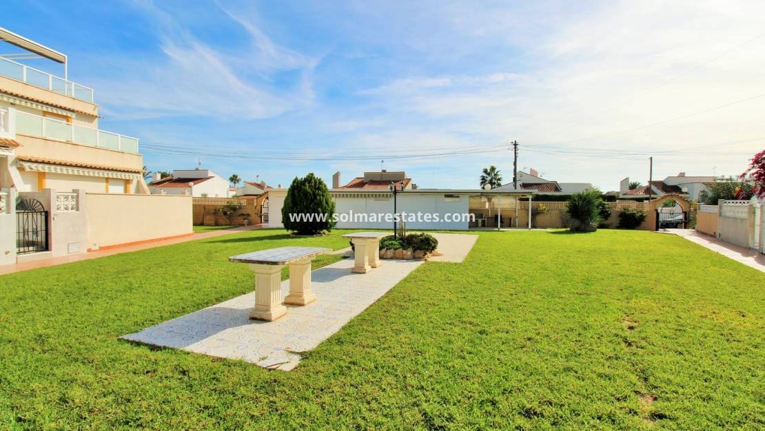 1 chambre Bungalow à vendre à Playa Flamenca - 109 900 € (Ref: 9426382)