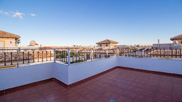 2 slaapkamer Huis te koop in Cabo Roig, Orihuela met zwembad - € 230.000 (Ref: 9426383)