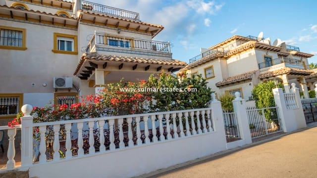 2 slaapkamer Huis te koop in Cabo Roig, Orihuela met zwembad - € 230.000 (Ref: 9426383)