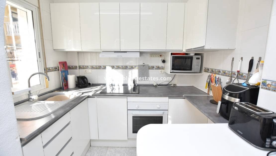 2 makuuhuone Omakotitalo myytävänä paikassa Algorfa mukana uima-altaan - 135 000 € (Ref: 9428150)