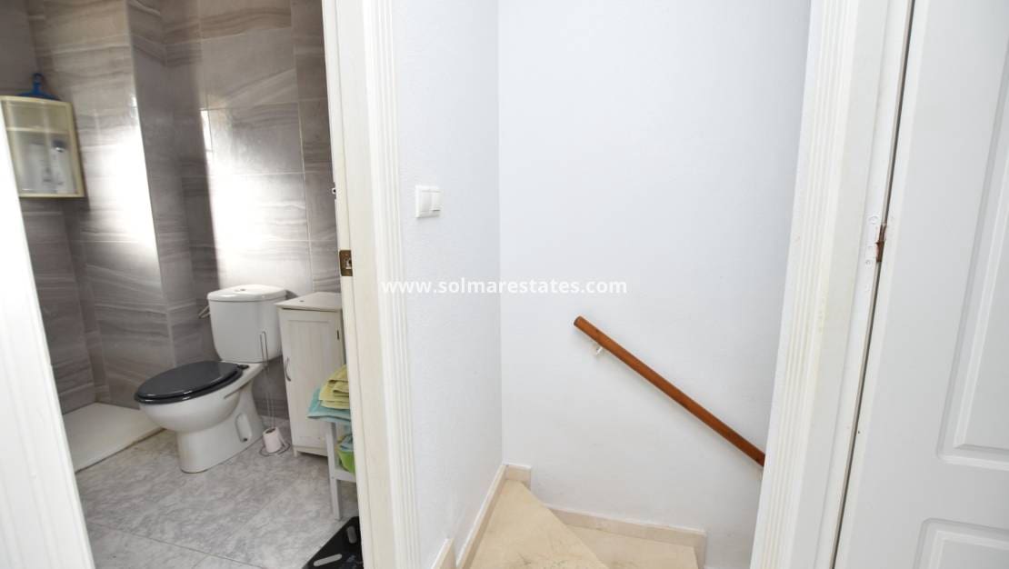 2 makuuhuone Omakotitalo myytävänä paikassa Algorfa mukana uima-altaan - 135 000 € (Ref: 9428150)