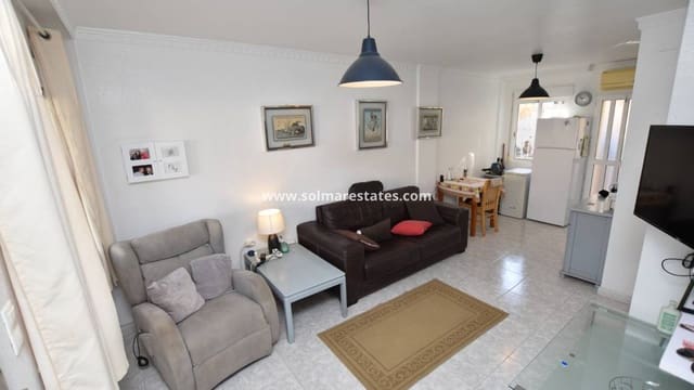 Casa de 2 habitaciones en Algorfa en venta con piscina - 135.000 € (Ref: 9428150)