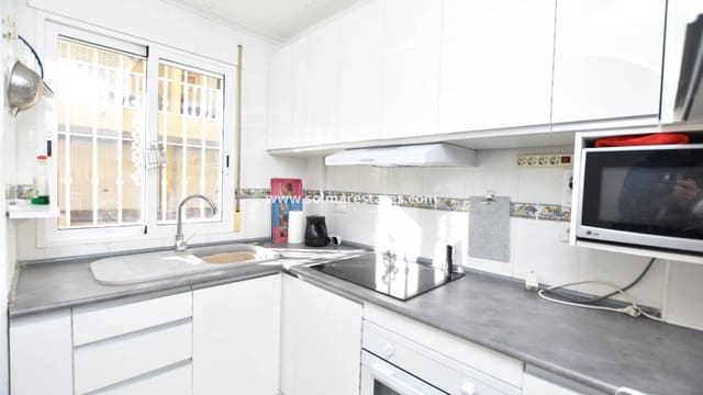 Casa de 2 habitaciones en Algorfa en venta con piscina - 135.000 € (Ref: 9428150)