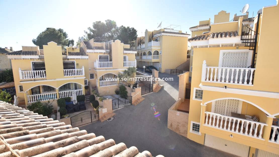 2 makuuhuone Omakotitalo myytävänä paikassa Algorfa mukana uima-altaan - 135 000 € (Ref: 9428150)