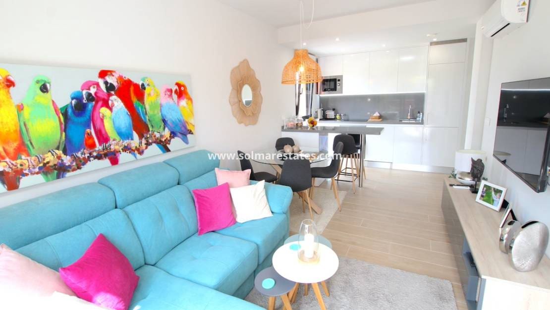 2 bedroom Apartment for sale in Villamartin with pool - € 285,000 (Ref: 9428151)