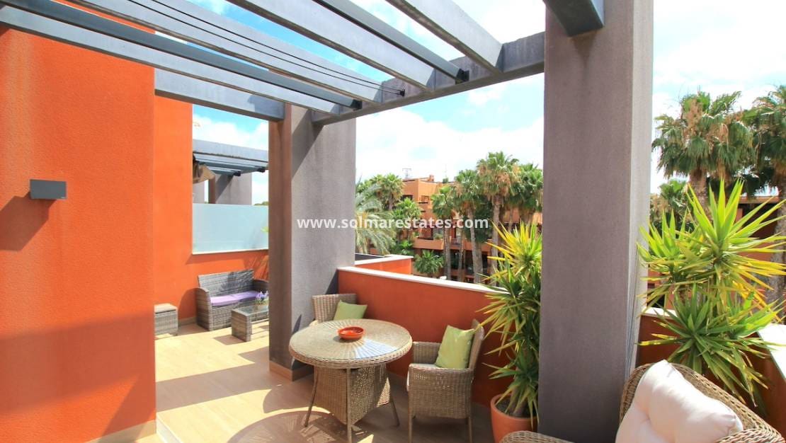 2 bedroom Apartment for sale in Villamartin with pool - € 285,000 (Ref: 9428151)