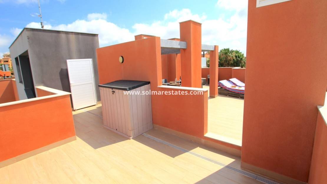 2 bedroom Apartment for sale in Villamartin with pool - € 285,000 (Ref: 9428151)