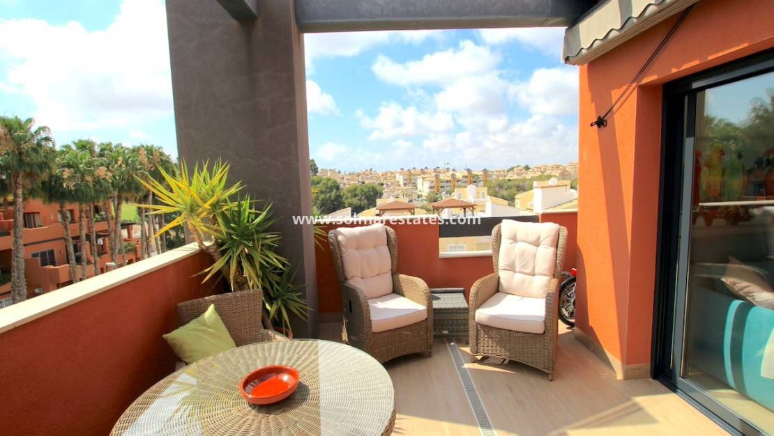 2 bedroom Apartment for sale in Villamartin with pool - € 285,000 (Ref: 9428151)