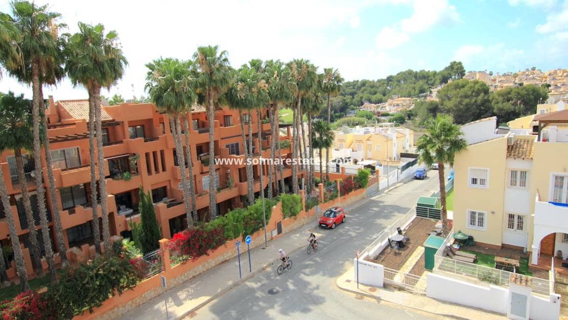 2 bedroom Apartment for sale in Villamartin with pool - € 285,000 (Ref: 9428151)