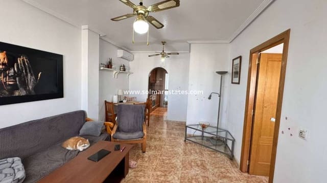 2 slaapkamer Appartement te koop in Punta Prima, Orihuela met zwembad - € 159.000 (Ref: 9432013)