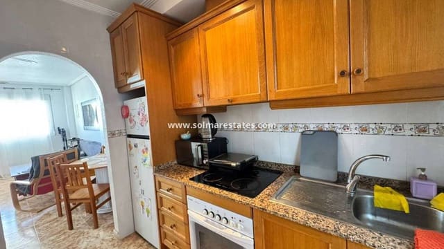 2 slaapkamer Appartement te koop in Punta Prima, Orihuela met zwembad - € 159.000 (Ref: 9432013)