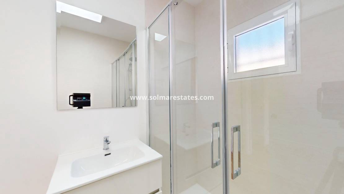 2 slaapkamer Bungalow te koop in Villamartin - € 199.000 (Ref: 9434655)