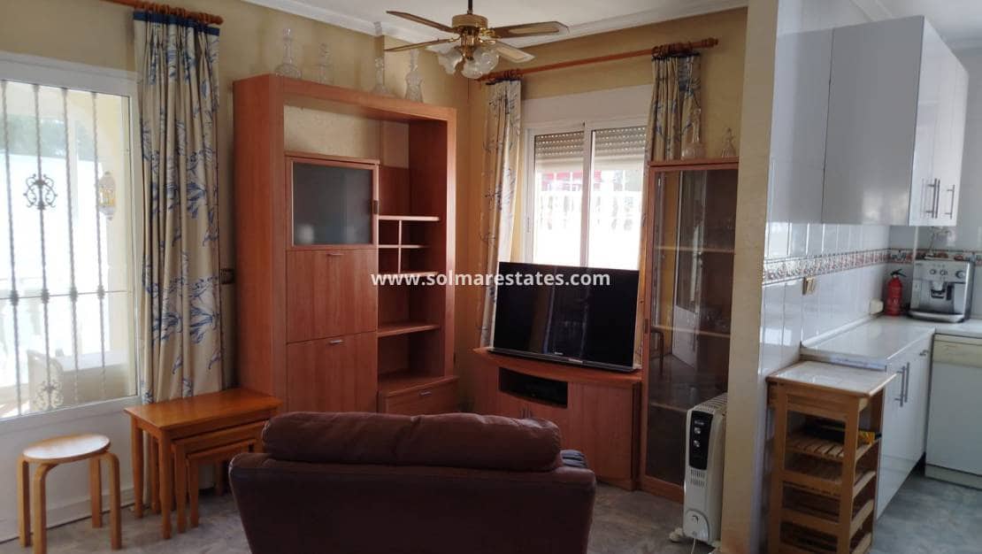 3 slaapkamer Villa te koop in La Zenia met zwembad - € 379.000 (Ref: 9438597)