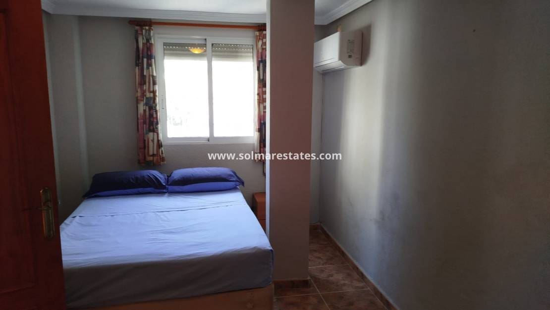 3 slaapkamer Villa te koop in La Zenia met zwembad - € 379.000 (Ref: 9438597)