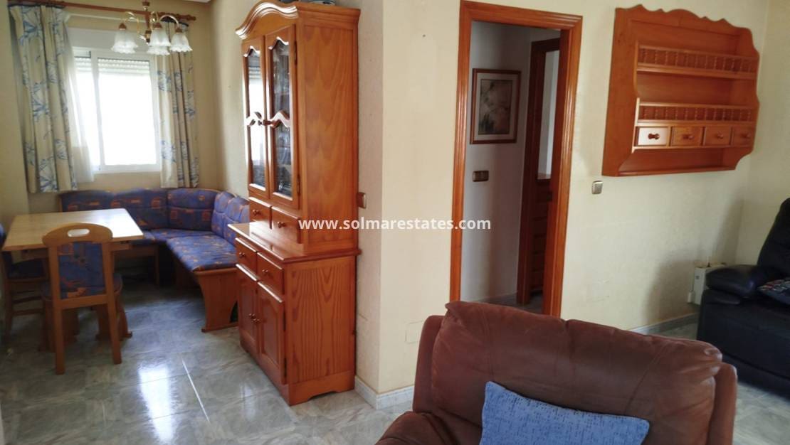 3 slaapkamer Villa te koop in La Zenia met zwembad - € 379.000 (Ref: 9438597)