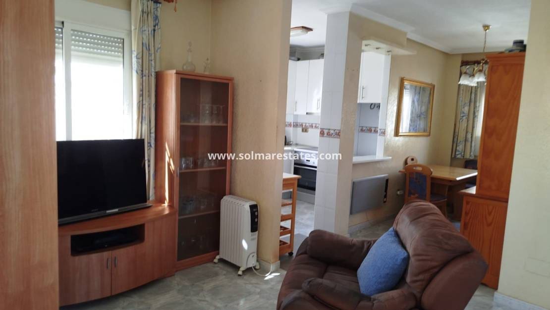 3 slaapkamer Villa te koop in La Zenia met zwembad - € 379.000 (Ref: 9438597)