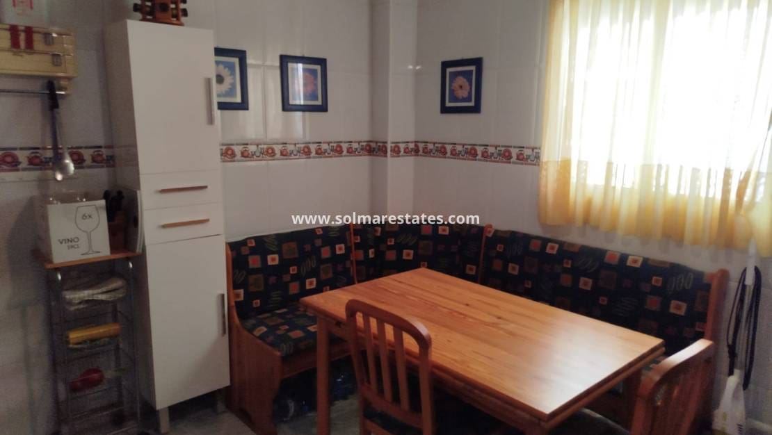 3 slaapkamer Villa te koop in La Zenia met zwembad - € 379.000 (Ref: 9438597)