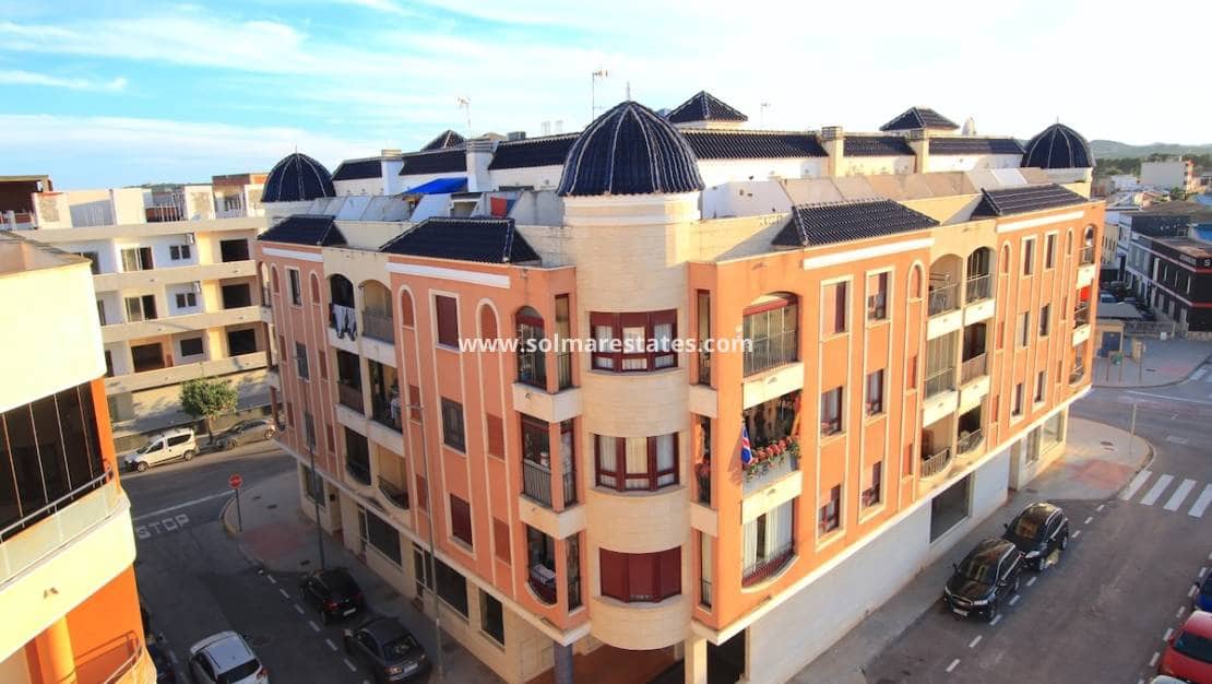 3 makuuhuone Huoneisto myytävänä paikassa Almoradi - 117 000 € (Ref: 9438598)