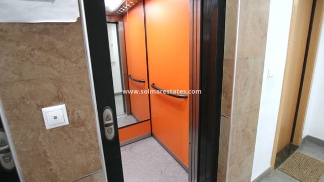 3 makuuhuone Huoneisto myytävänä paikassa Almoradí - 117 000 € (Ref: 9438598)