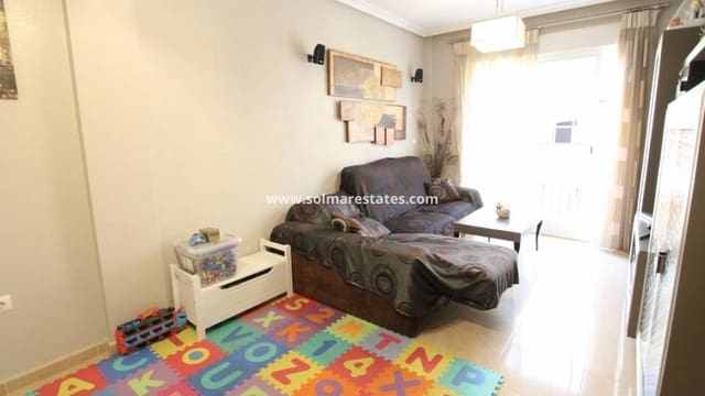 3 makuuhuone Huoneisto myytävänä paikassa Almoradí - 117 000 € (Ref: 9438598)