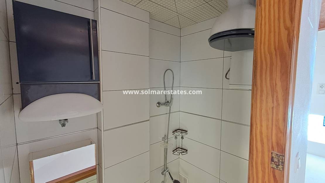 3 soverom Kjedet enebolig til salgs i La Zenia med svømmebasseng - € 210 000 (Ref: 9438601)