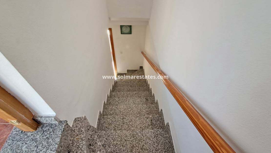 3 soverom Kjedet enebolig til salgs i La Zenia med svømmebasseng - € 210 000 (Ref: 9438601)