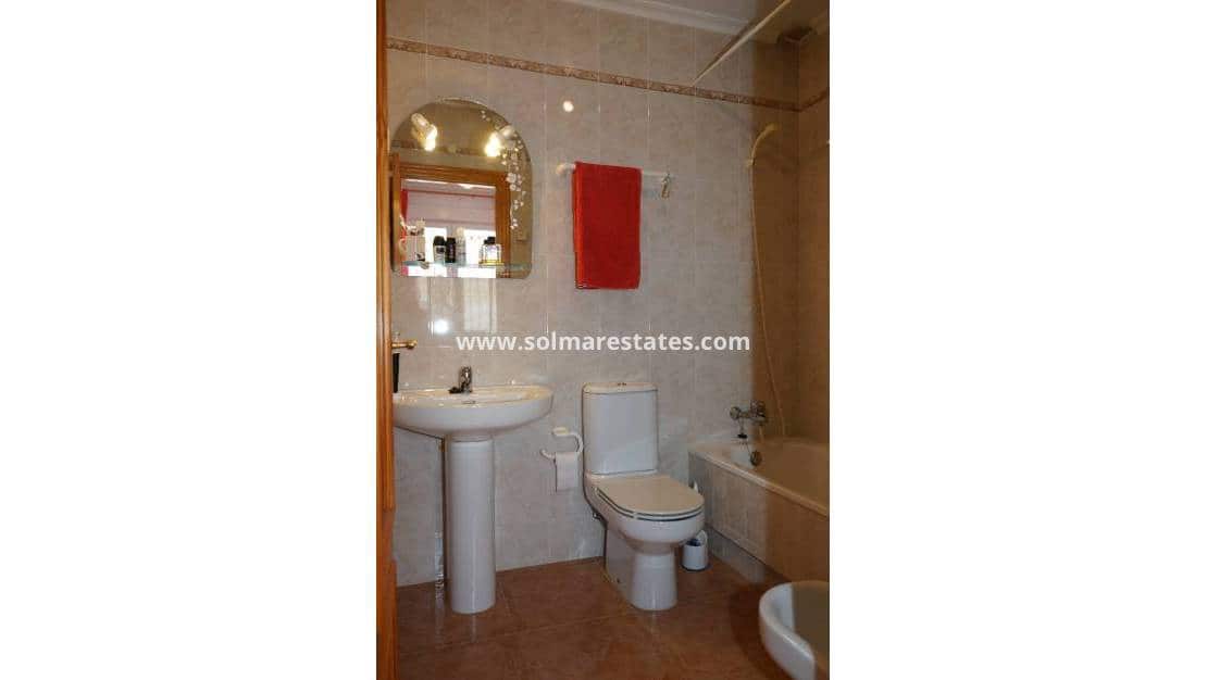 1 chambre Appartement à vendre à Playa Flamenca avec piscine - 125 000 € (Ref: 9438602)