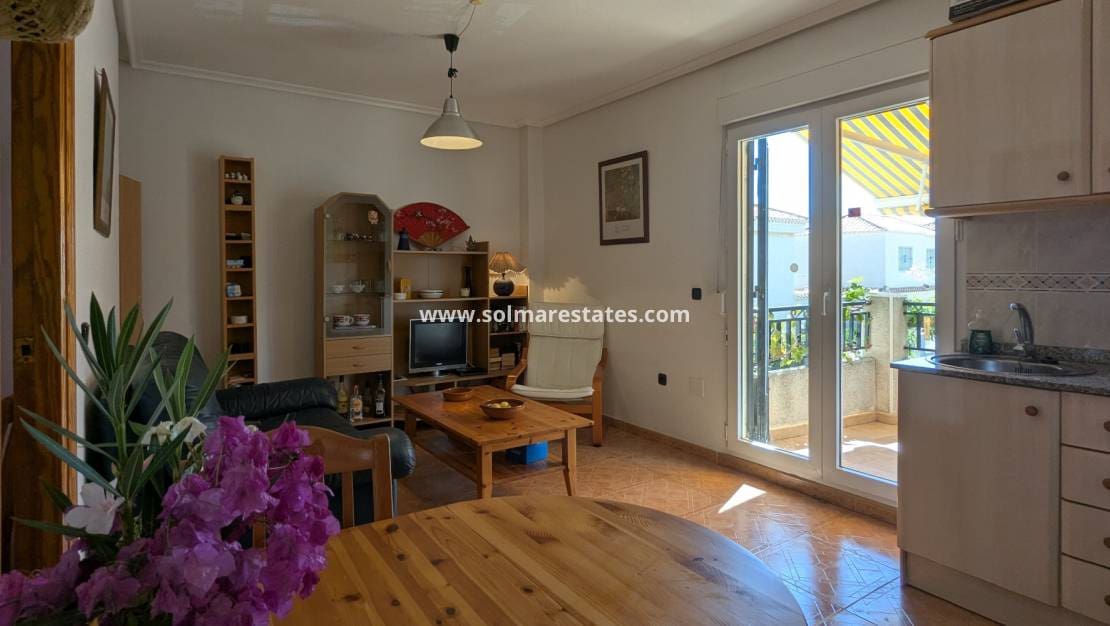 1 chambre Appartement à vendre à Playa Flamenca avec piscine - 125 000 € (Ref: 9438602)