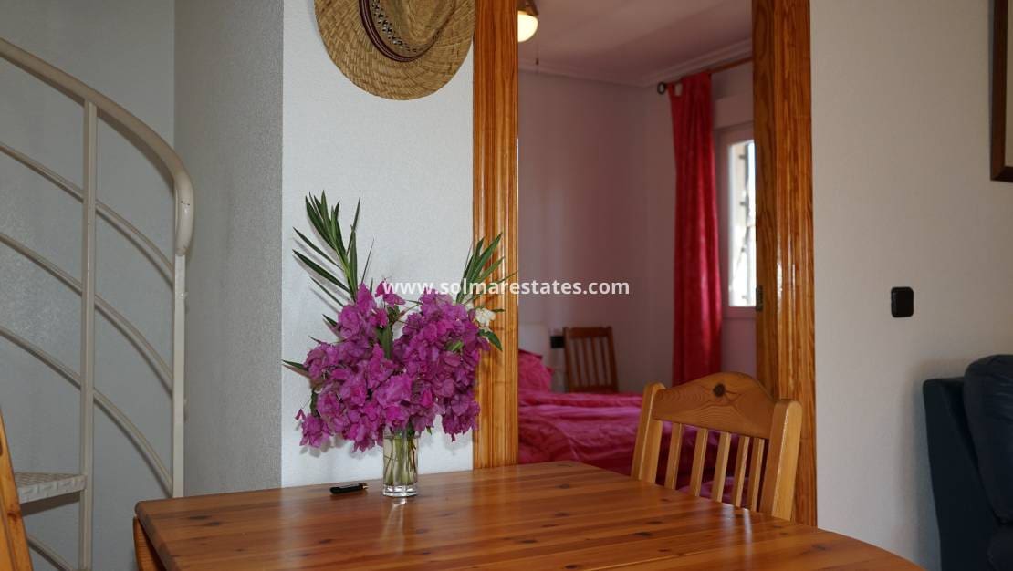 1 chambre Appartement à vendre à Playa Flamenca avec piscine - 125 000 € (Ref: 9438602)