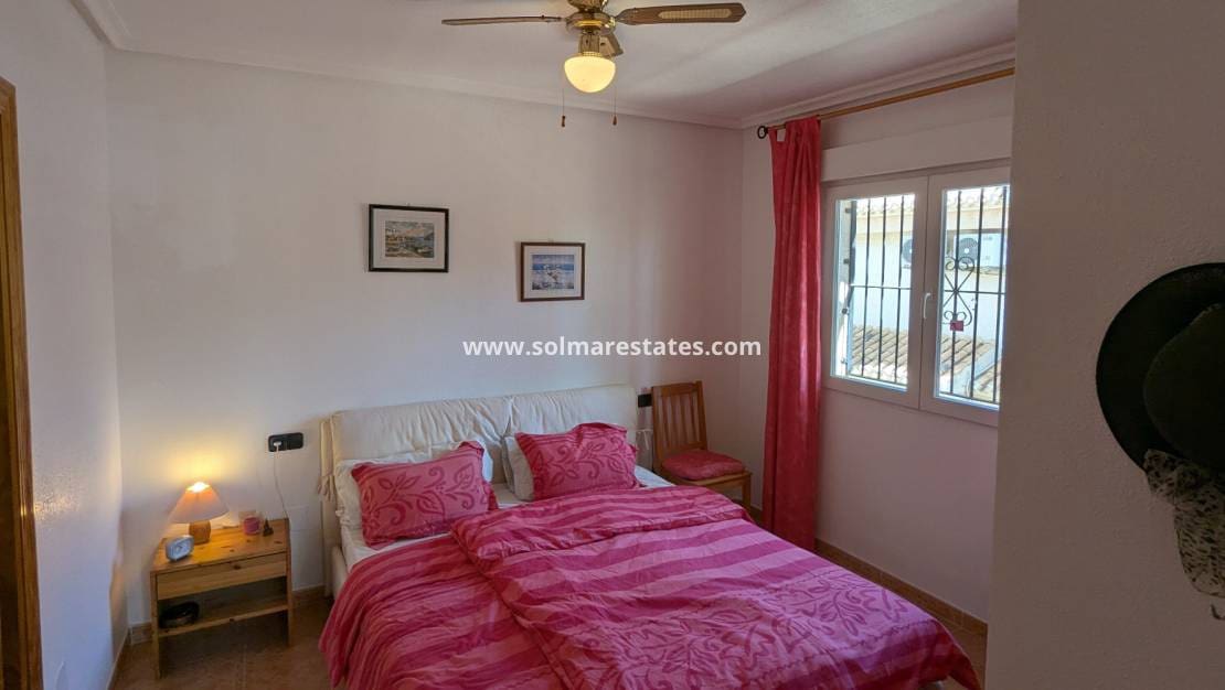 1 chambre Appartement à vendre à Playa Flamenca avec piscine - 125 000 € (Ref: 9438602)