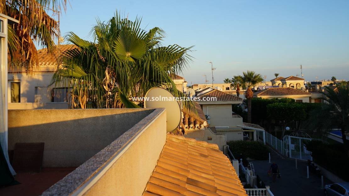 1 chambre Appartement à vendre à Playa Flamenca avec piscine - 125 000 € (Ref: 9438602)